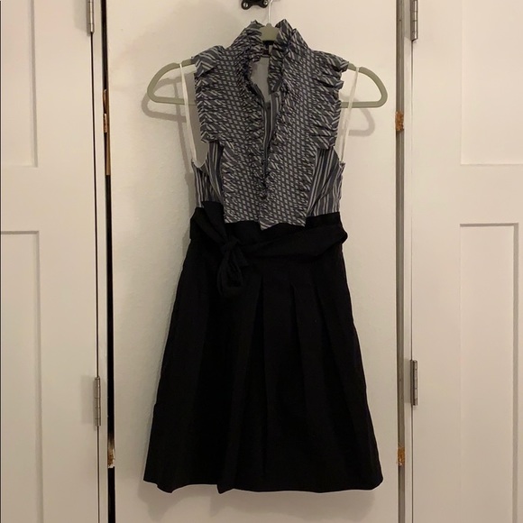 Stunning BCBG Ruffle Collar Cocktail Dress Size 0 - Picture 1 of 5